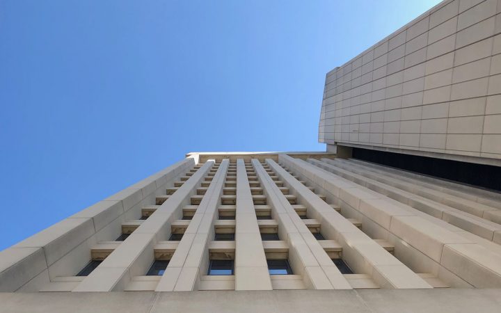 Sealing Precast Concrete Surfaces Keeps Them From Getting Dirty and Spalling