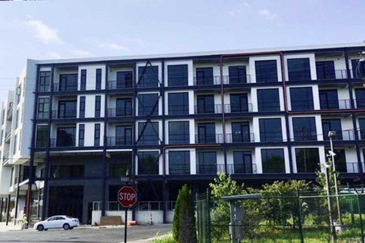 Luxury extended stay hotel in nashville gets glass restoration services