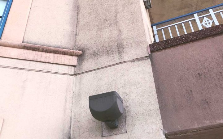 Dirty building before Precast Restoration and Preservation Services