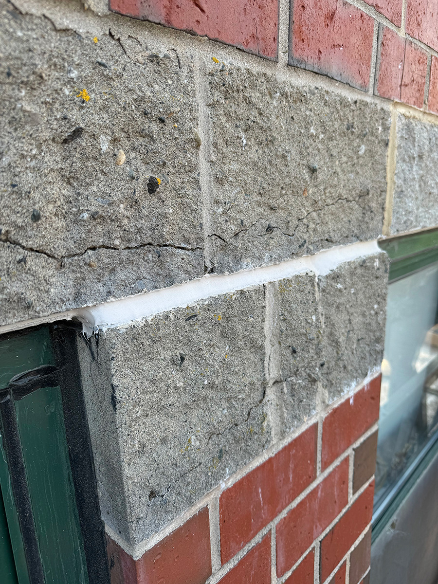 window-perimeter-caulking-portland-ME